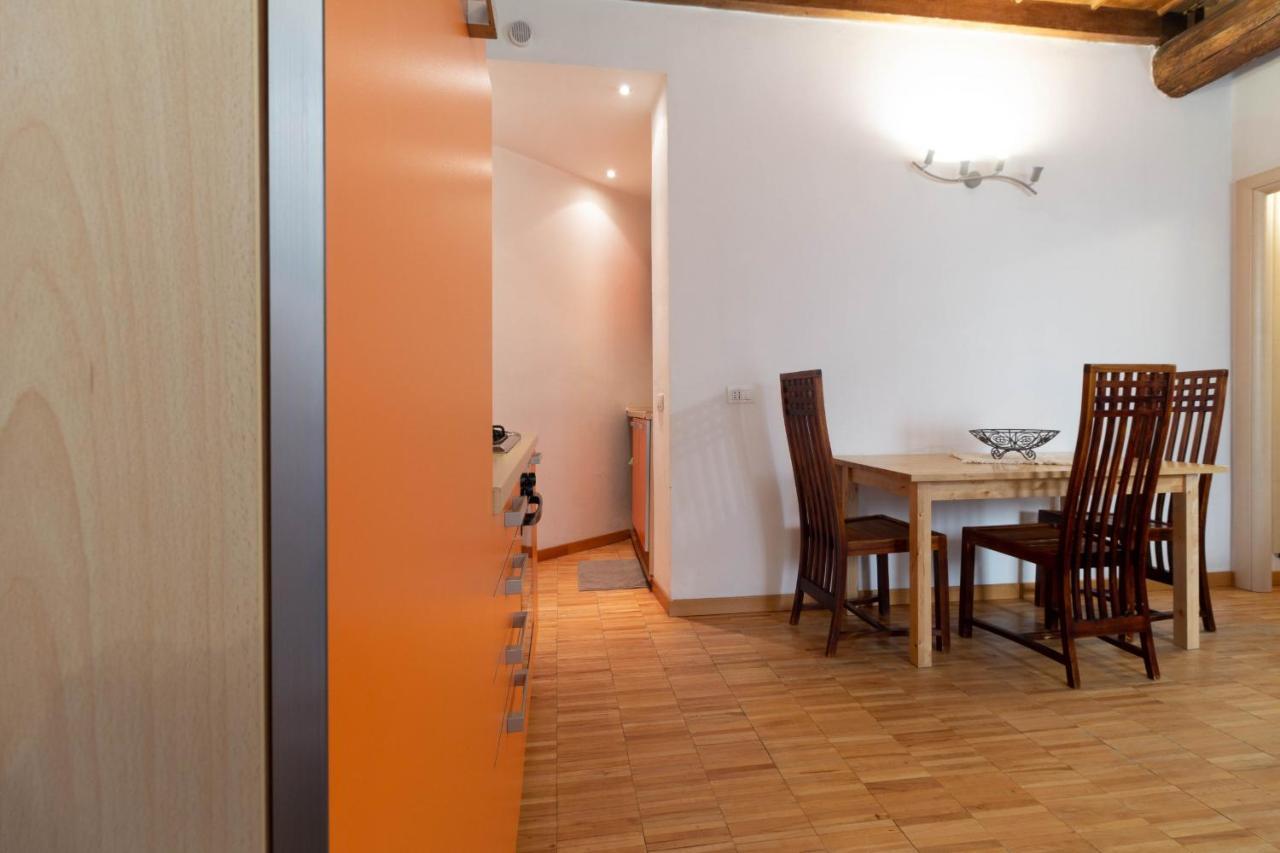 La Piccola Corte Al 24 - Affitti Brevi Italia Lecco Exterior foto